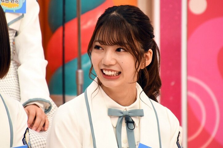 日向坂46、小籔のシゴキで新たな魅力が開花!? 佐々木久美「こんな柿崎初めて見ました」