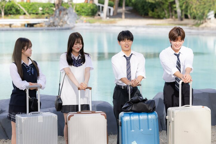 【写真・画像】二コラモデルの超イケメン高1男子、2つ年上美女とカップル成立で熱烈ハグ！「ドラマみたい」「美男美女すぎる」　2枚目