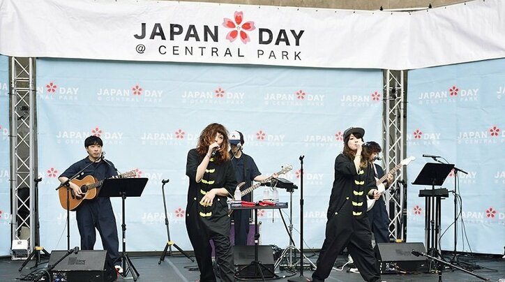 PUFFY、デビュー記念日にニューヨークでライブ開催　逆輸入スペシャルライブも決定！