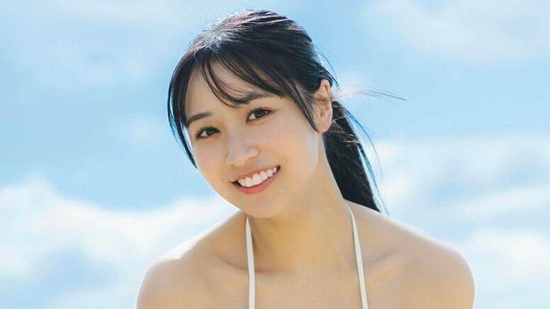 “爆売れ激マブクイーン”溝端葵、最高の仕上がりで再登板 『ヤンマガ』表紙＆巻頭