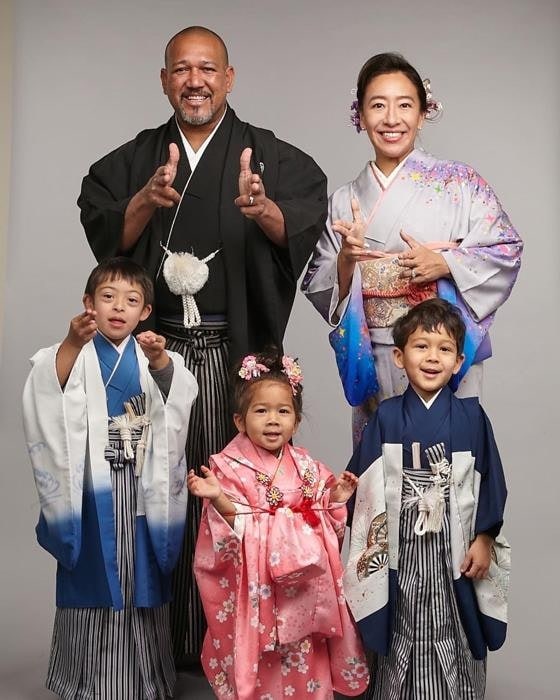 【写真・画像】 ラミレスの妻、七五三の写真を公開「改めて見てもすごい」 1枚目 話題 Abema Times アベマタイムズ