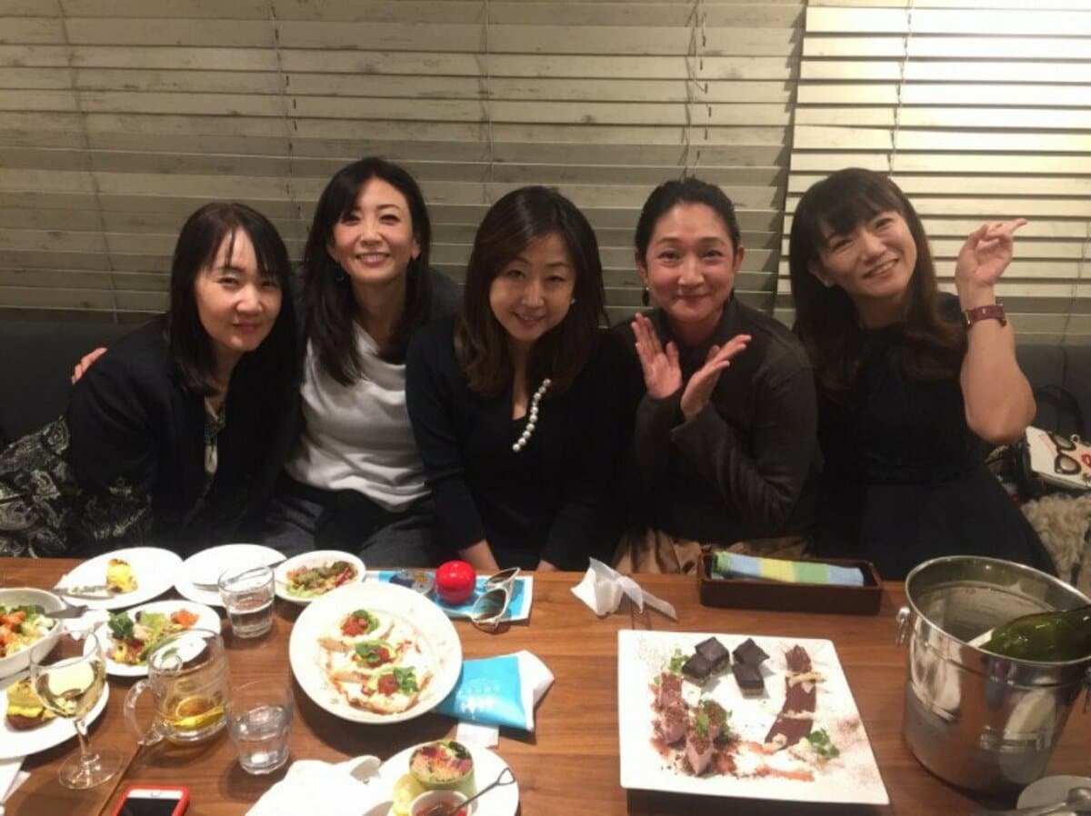 中島史恵 川島なお美さんが繋いだ シェフ妻会 再開を報告 なお美さんが創って下さったご縁に感謝 話題 Abema Times