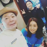 鈴木おさむ、留学から帰国した大島優子と3ショット公開「自分の道を進んでいる」