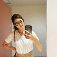 「オシャレの一線を超えて可愛い」生見愛瑠のキュートなメガネ姿にファン絶賛