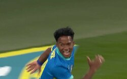 「かわいすぎる！！」17歳のブラジル代表エンドリッキ、代表初ゴールで感情爆発！思わず相手サポーターの元に駆け付け慌てて引き返す一部始終