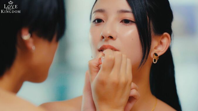 【写真・画像】長谷川惠一、13歳下のGカップ色白美女と密着イチャイチャ「かわいいやつだな」　1枚目