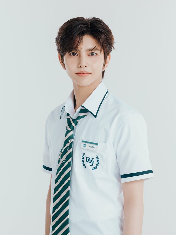 【写真・画像】“SMTR25”初のバラエティ番組『応答せよ！僕らのハイスクール』15名のメンバープロフィールを公開　13枚目