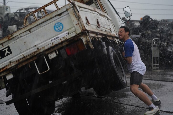 覆面D（関口メンディー）&ハオウ（武知海青）がついに直接対決！「背負いながら生きている僕らは前に進まなければ」同じ傷を負った二人の戦いの結末は？『覆面D』最終話