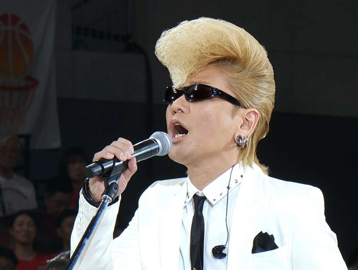 めっちゃカッコイイ！」綾小路翔の“ロックな国歌独唱”にSNS騒然