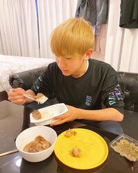 みきママ『明日ははる兄とはやパパが餃子の販売をします~!!』