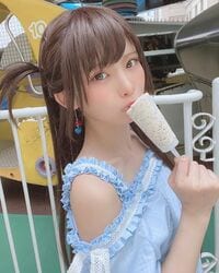 コスプレイヤー・えなこが「彼女、お借りします」の水原千鶴を完全再現！コラボグラビアに反響続々