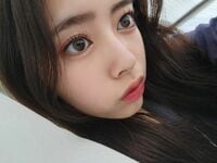 Niziu・リマの“どアップショット”に「この美しさはレベチ」「なんでそんなに可愛いの!?」と称賛の声