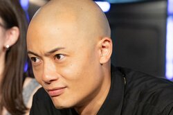 バッドナイス常田、合コンでカップル成立！ お相手の12歳年下女優と“ピロートーク”も