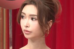 まるでギリシャ彫刻！芸術的ボディのキャバ嬢、大胆水着写真に「オシャレ」「広告みたい」