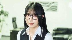 人気グラドル＆レイヤー・三橋くん、話題の漫画『澱の中』ヒロインを完全再現  『ヤンマガ』初登場でコラボグラビア