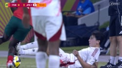 「報復行為に見える…」U-17日本代表MF、“足裏キック”で一発レッドカード「若さ出たな」「反省と成長を」複数試合の出場停止も