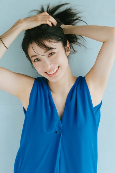 俳優デビュー25周年” 上戸彩が放つ力強い美しさ 『FLASH』表紙＆巻頭
