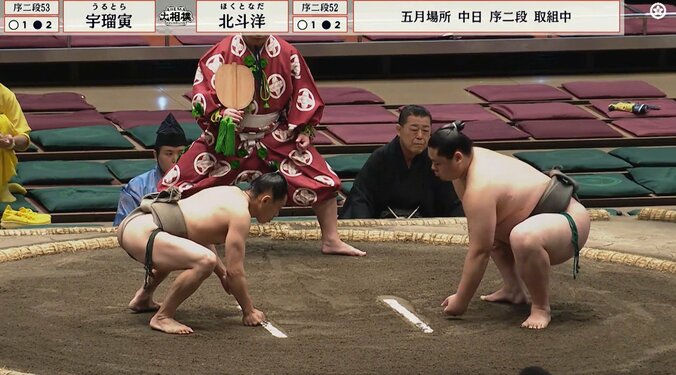 62キロの超軽量力士、立ち合いで“謎”の動き「何か狙ってた？」「衝撃光景」ファン困惑 2枚目