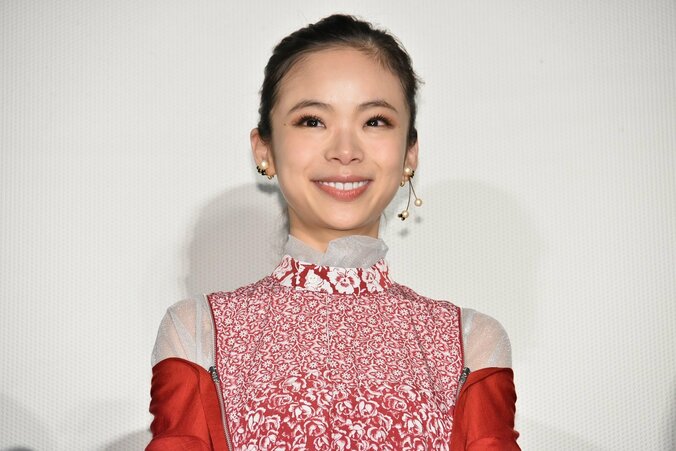 仲里依紗、夫・中尾明慶と新婚並みのラブラブ以心伝心「分かり合えている」 3枚目