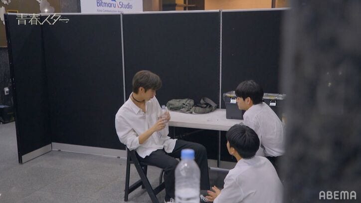 「僕がチームの弱点に」ダンスが苦手なアイドル、舞台裏で嗚咽…そのまま本番へ向かうも驚きの結果に『青春スター』