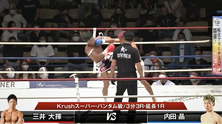 残り0秒、“劇的”KOに場内騒然! 「まるでブザー・ビート」驚きの声