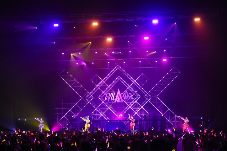 【写真・画像】EVIL LINE RECORDS 10th Anniversary FES. “EVIL A LIVE” 2024のライブレポートが公開　29枚目