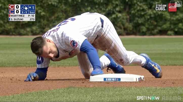 【写真・画像】カブス激震！鈴木誠也の打席でアクシデント…タッカーの顔面にヘルメット直撃　塁上で“苦悶”、走塁シーンに球場騒然　1枚目