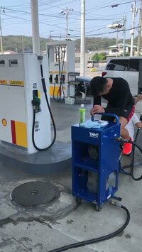 千葉県出身の山賀雅仁選手、足こぎ式給油機でガソリンスタンド支援「素晴らしい」「泣けます」の声