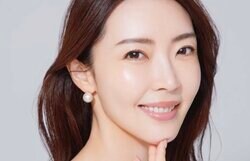 「肌だけで月50万円課金」46歳美魔女の1ヶ月分の基礎化粧品の量に驚きの声「一生分じゃなくて！？」「余ったやつはどうするの！？」