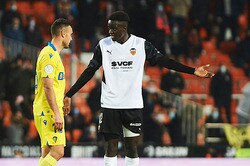 ヴィニシウスの一件が火種に…かつて人種差別を巡り対立したバレンシアDFとカディスDFが口論