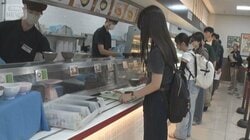 大学食堂で100円朝食「すごく助かる」学生行列　企業が支援　人材獲得へアピール