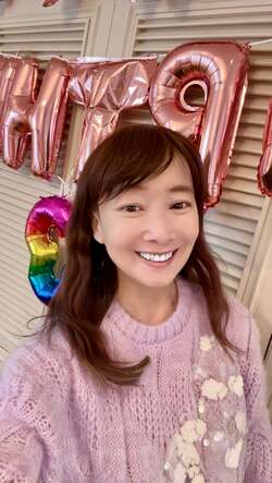 アグネス・チャン、孫の誕生日を早めにお祝い「おばあちゃんの私までワクワク」