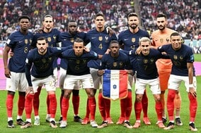 史上３か国目の連覇まであと２勝！モロッコ戦に臨むフランス代表がスタメンを発表！エムバペ、ジルーらが先発【W杯準決勝】