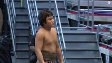 見た目は中学生だけど…15歳のサラブレッド力士、館内が驚いた“衝撃