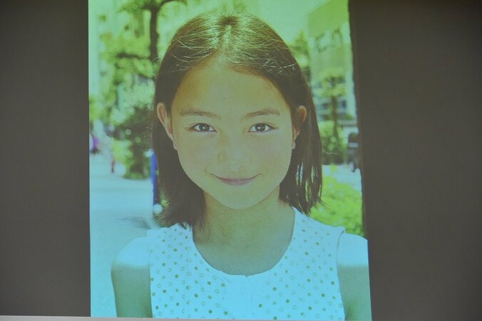 今年20歳の葵わかな、10歳当時の写真公開！「木登りと読書が好きな子だった」 2枚目