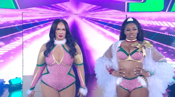 ナイア・ジャックス（写真左）とラッシュ・レジェンド（同右）