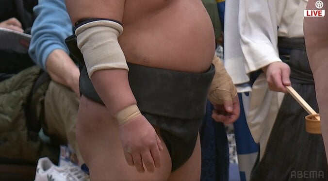 厳重なテーピング