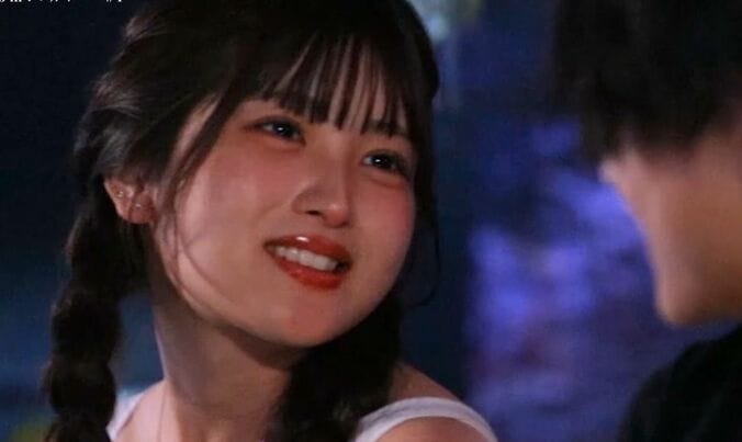 【写真・画像】透明感あふれる高3美女、ヘルシーなタンクトップ姿でかわいすぎる「会いたかった」『今日好き』卒業編2025 in シンガポール第4話　1枚目