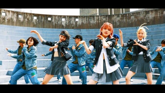 プロダンスチームCyberAgent Legit、AKB48 58thシングル「根も葉もRumor」センター3人とのコラボレーション動画を公開 2枚目