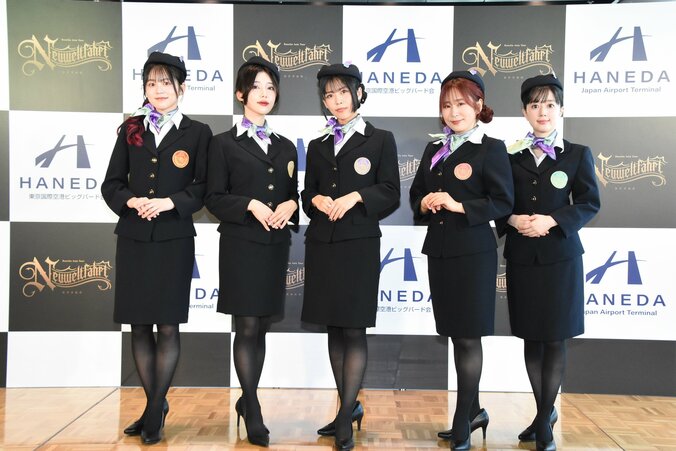 【写真・画像】「バンドリ×羽田空港」コラボ発表にRoselia登壇！オリジナル衣装で“世界への旅立ち”を語る　1枚目