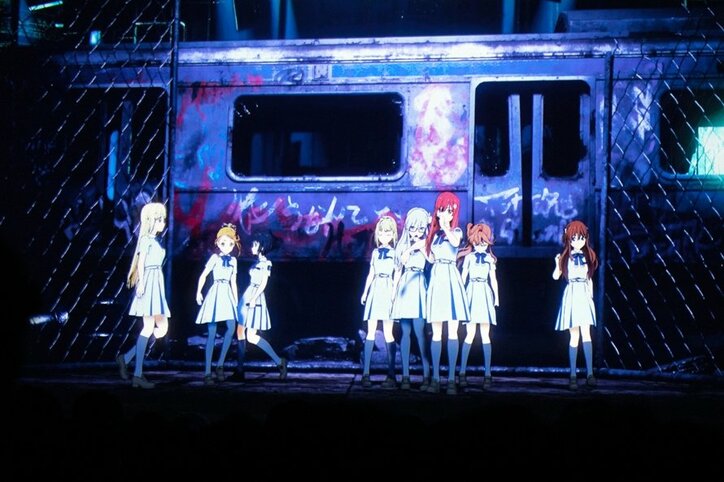 秋元康プロデュース22/7、ライブで号泣の嵐「勇気を出してオーディション受けてよかった…」