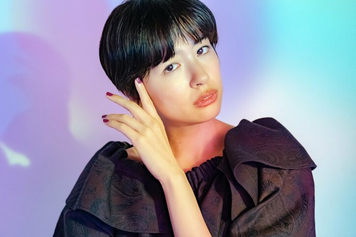 佐久間由衣&奈緒が初共演で感じた互いの魅力 『君は永遠にそいつらより若い』インタビュー