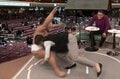 女子陸上の元日本記録保持者が相撲芸人に“鬼”タックル 「うおっ」苦悶の表情も「ご褒美タックル」「嬉しそうw」ファンからはツッコミ
