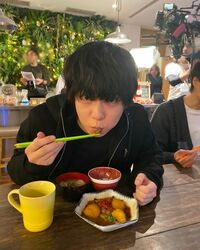 「リスみたいなかわゆさ」千葉雄大の“もぐもぐショット”にファン歓喜