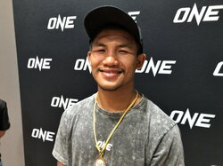 ロッタン、武尊との試合は「１Rから壮絶な打ち合い」「スタジアムが燃え上がるような試合になる」笑顔で予言も