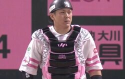 一体、何が起こった？ 12球団No.1爆肩・甲斐キャノンが敗れた！　西武のスピードスター・若林の“騙しのテクニック”？ 盗塁を決めた「エグすぎる数秒間」