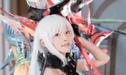 A Silver-Haired Beauty with a Sword Descends on the Booth! "Tokyo Game Show 2025" Duet Night Abyss Report