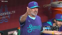 大谷翔平の打席で敵軍監督が“激昂” 「ブザー持っているのか」珍しい場面に大谷も困惑…打席を外し、球場は異様ムード