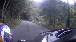 ラリージャパンで大波乱！ トヨタの最強王者にまさかのアクシデント…“魔のコース”で突如ストップの衝撃シーン