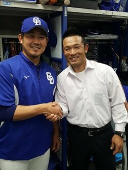 日本球界12年ぶりの勝利を挙げた松坂大輔が、試合終了直後に訪れた人物とは？